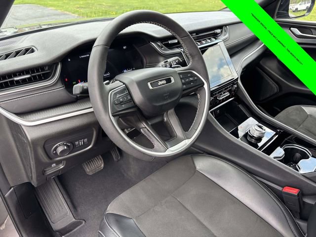 Used 2023 Jeep Grand Cherokee Altitude AWD/4WD image 9