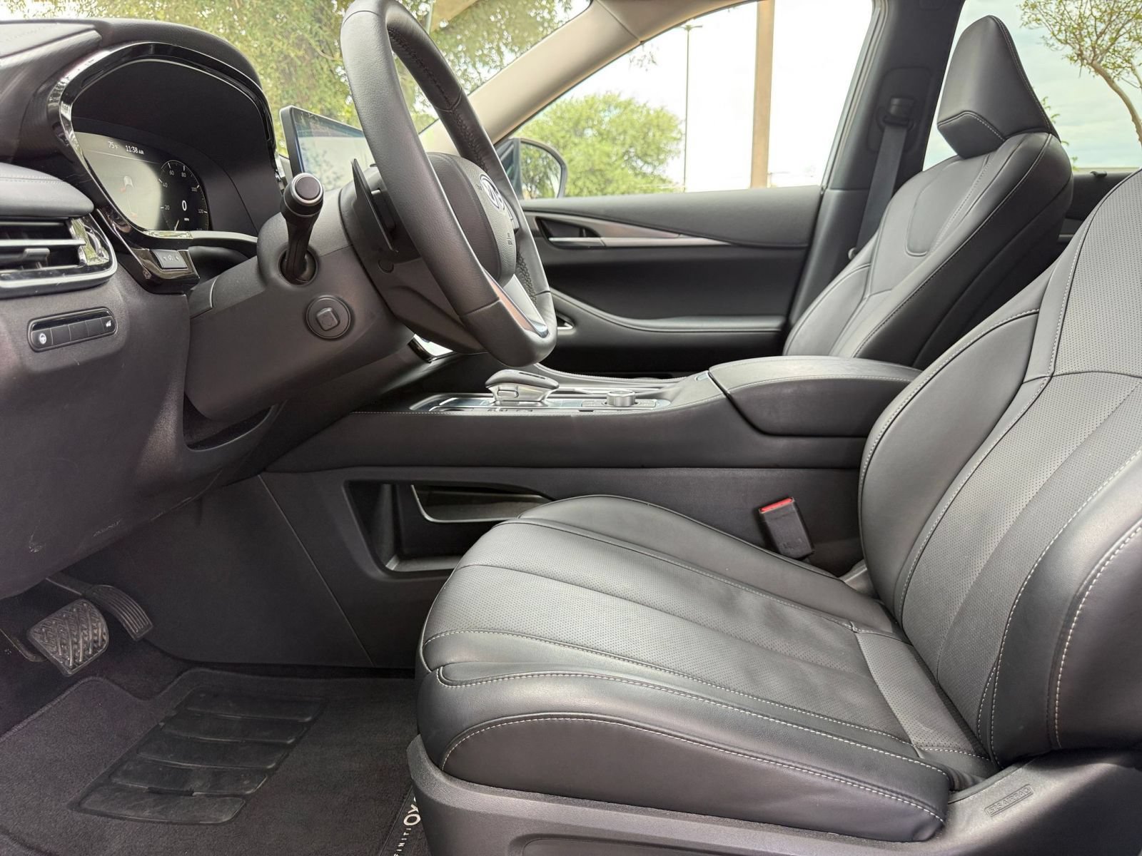 Used 2026 INFINITI QX60 Luxe FWD image 29