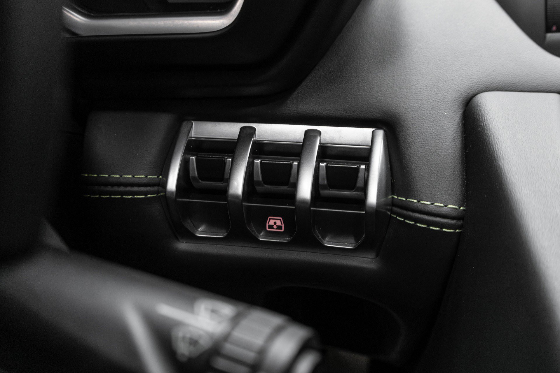 Used 2015 Lamborghini Aventador LP 700-4 image 58