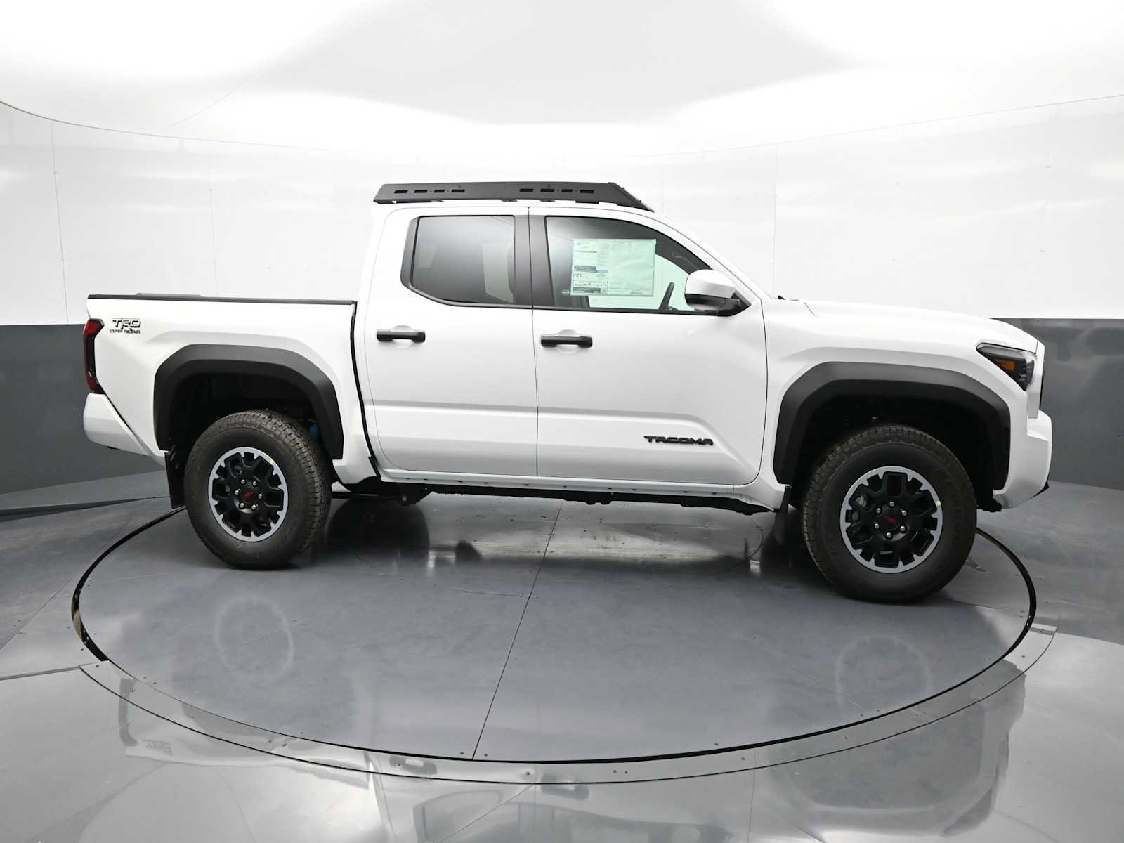New 2024 Toyota Tacoma TRD Off-Road AWD/4WD image 5