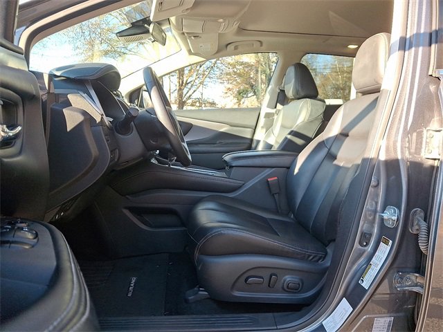 Used 2023 Nissan Murano SV image 13
