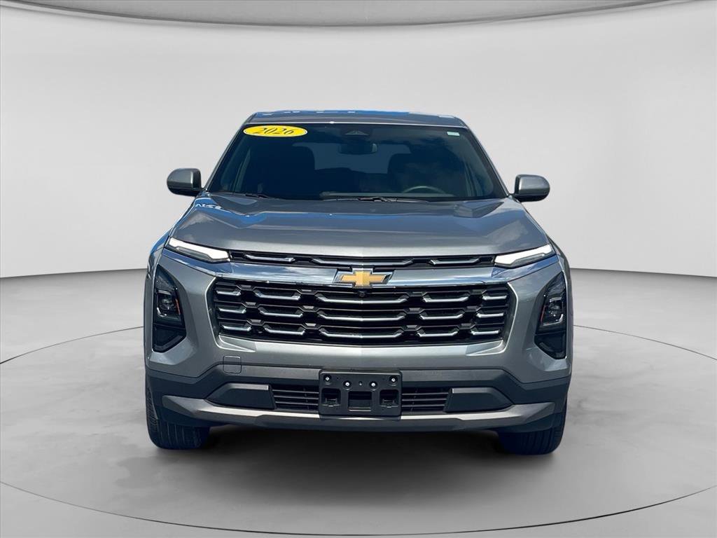 Used 2026 Chevrolet Equinox LT w/ LPO, Floor Liner Package AWD/4WD image 2