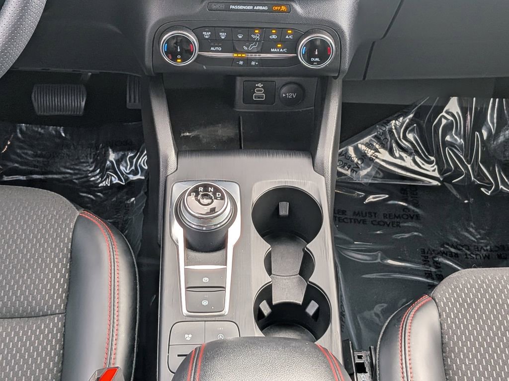 Used 2025 Ford Escape ST-Line FWD image 19