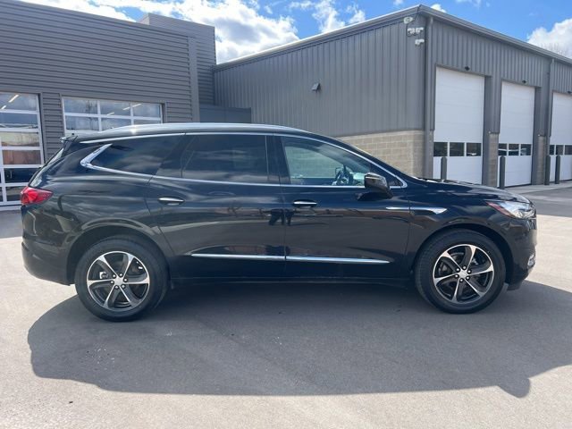 Used 2020 Buick Enclave Essence w/ Sport Touring Edition image 4