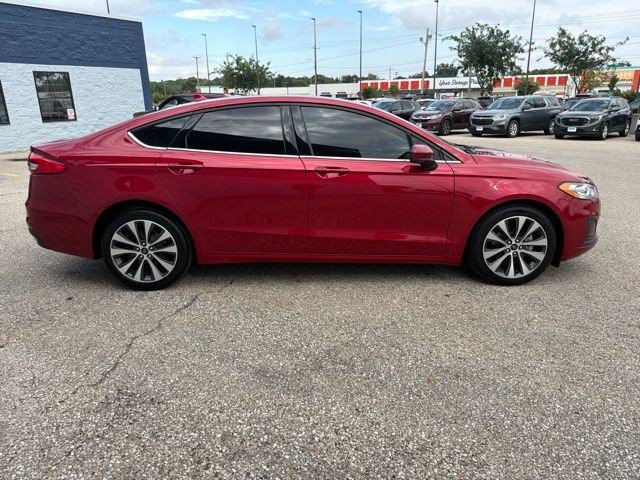 Used 2020 Ford Fusion SE AWD/4WD image 6