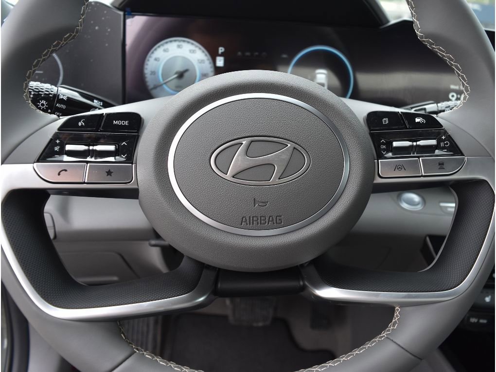 New 2025 Hyundai Elantra SEL image 13