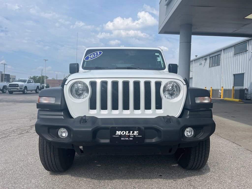 Used 2023 Jeep Wrangler Sport image 5