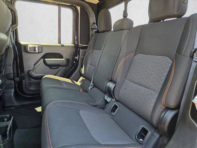 Used 2023 Jeep Gladiator Mojave w/ LED Lighting Group AWD/4WD image 19