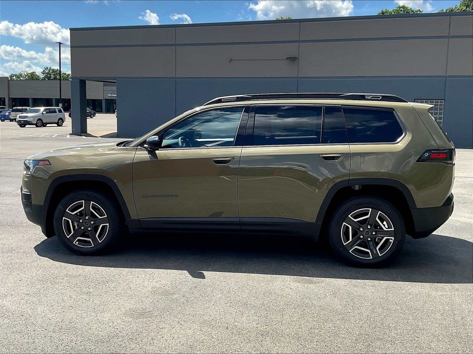 New 2026 Jeep Cherokee Laredo AWD/4WD image 22