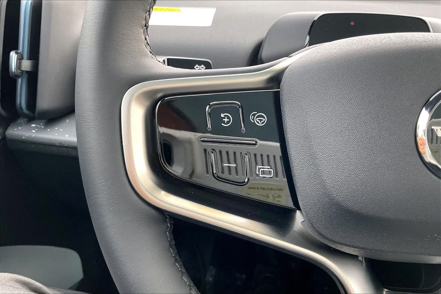 Used 2025 Volvo EX30 Ultra RWD image 21