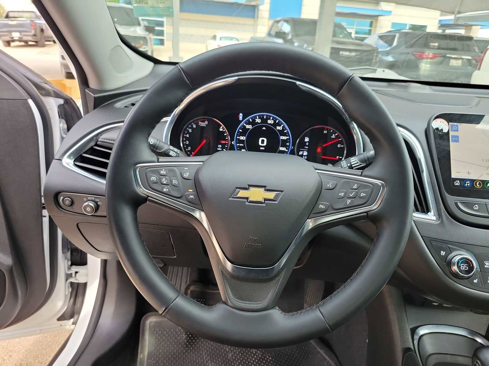 Used 2024 Chevrolet Malibu LT FWD image 19