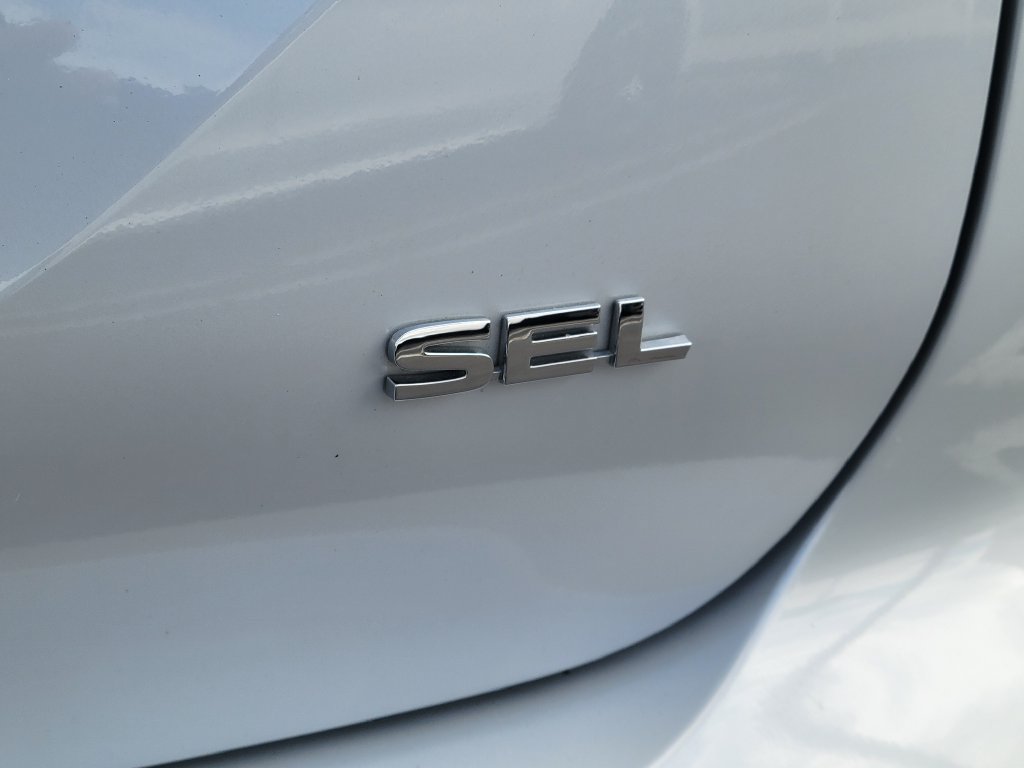 Used 2025 Mitsubishi Outlander AWD image 26