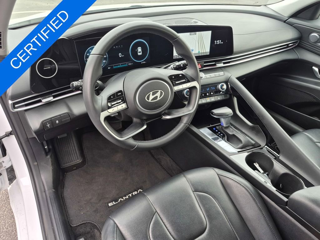 Used 2024 Hyundai Elantra Limited image 24