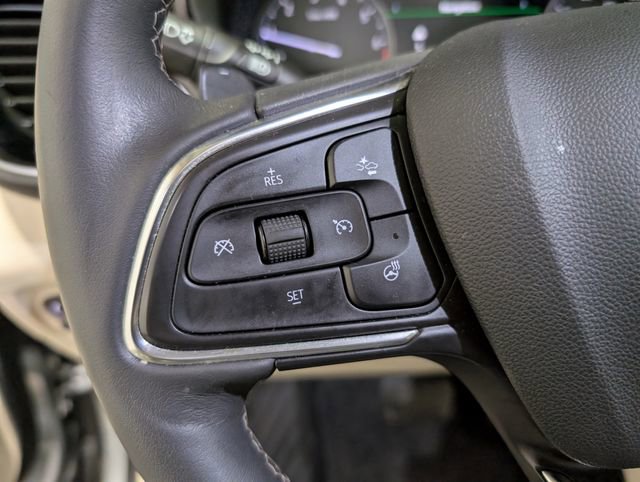 Used 2023 Buick Envision Avenir AWD/4WD image 21