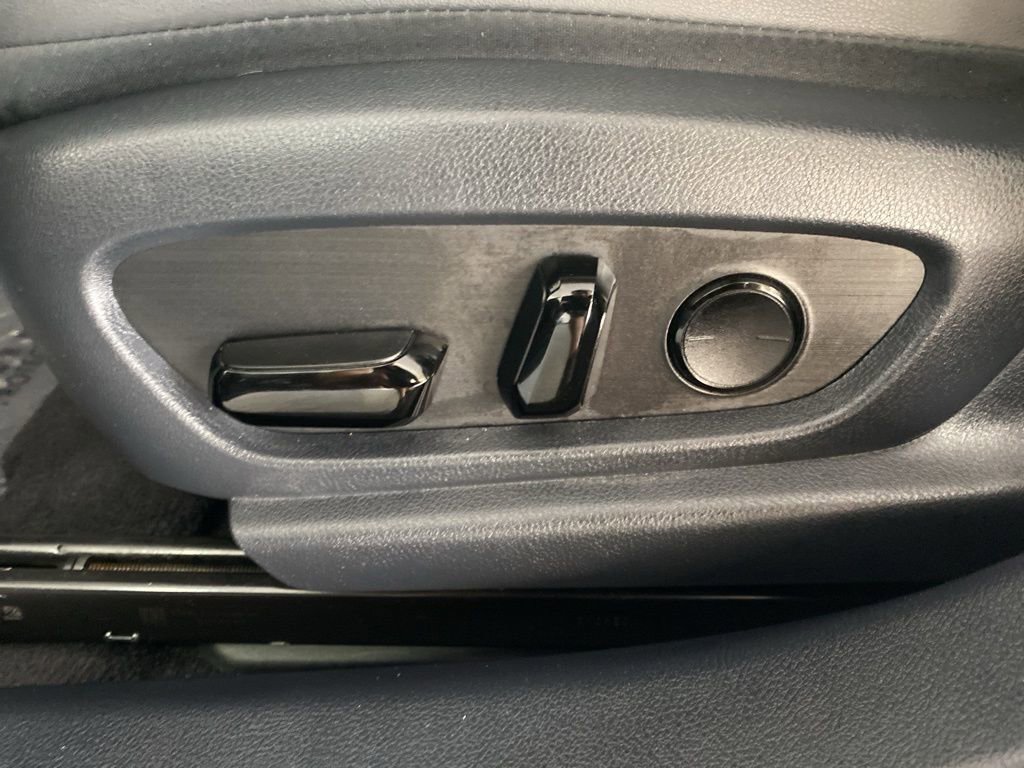 Certified 2023 Lexus ES 350 w/ Premium Package image 23