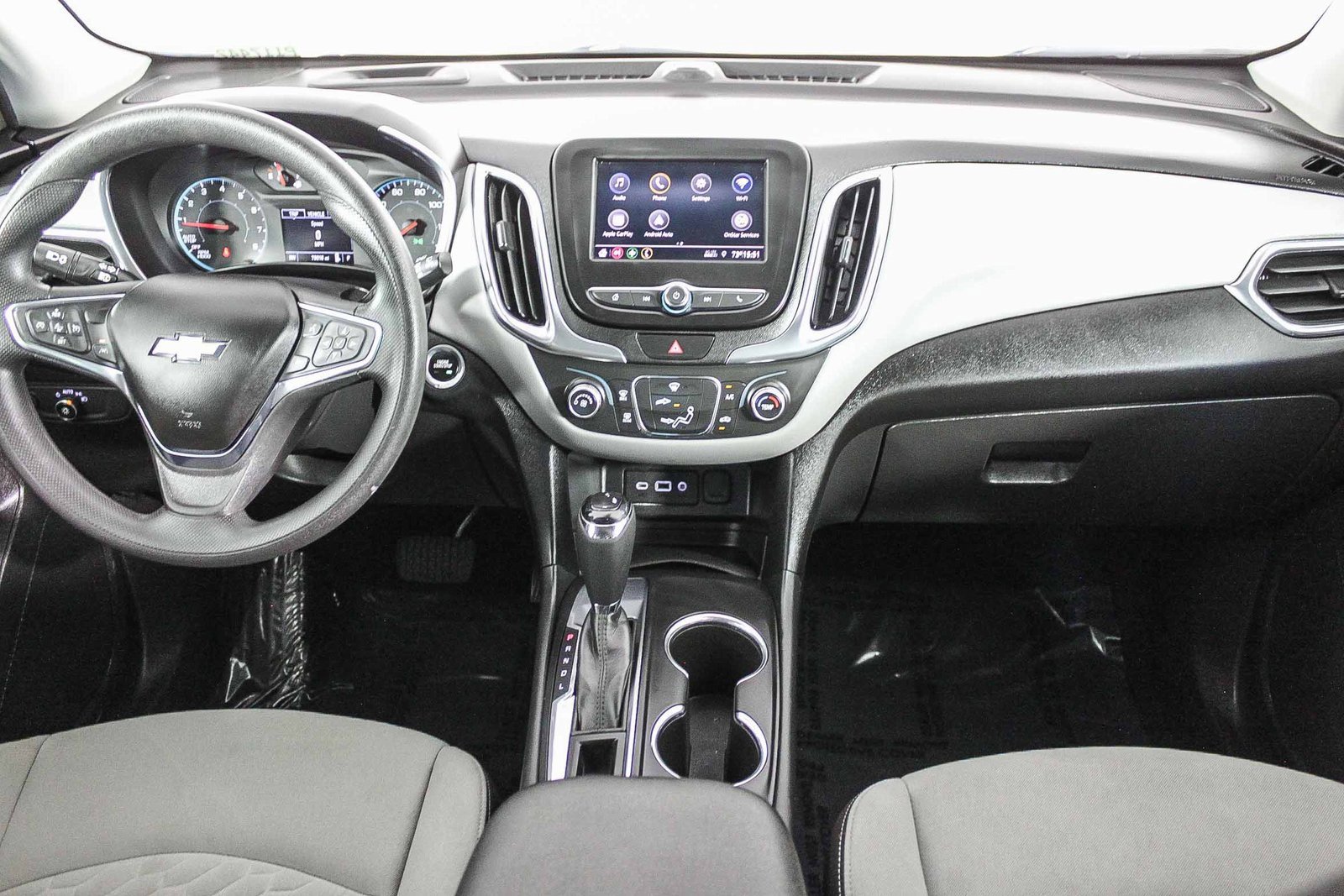 Used 2021 Chevrolet Equinox LS image 13