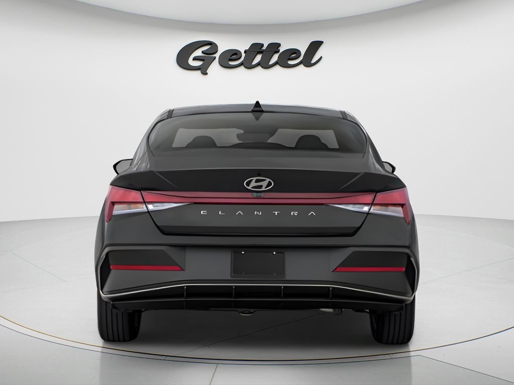 New 2026 Hyundai Elantra SEL Sport image 5