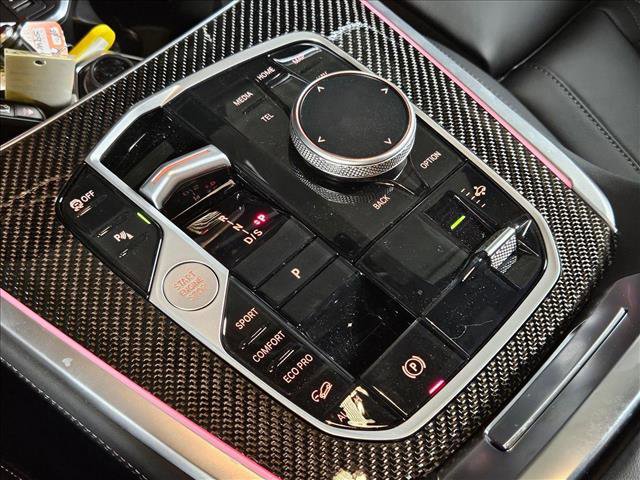 New 2025 BMW X7 M60i w/ M Sport Professional Package image 11