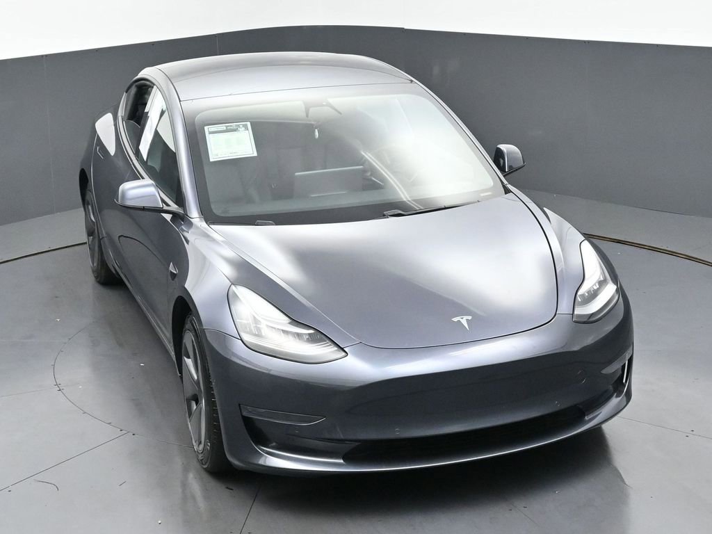 Used 2021 Tesla Model 3 Standard Range Plus image 2