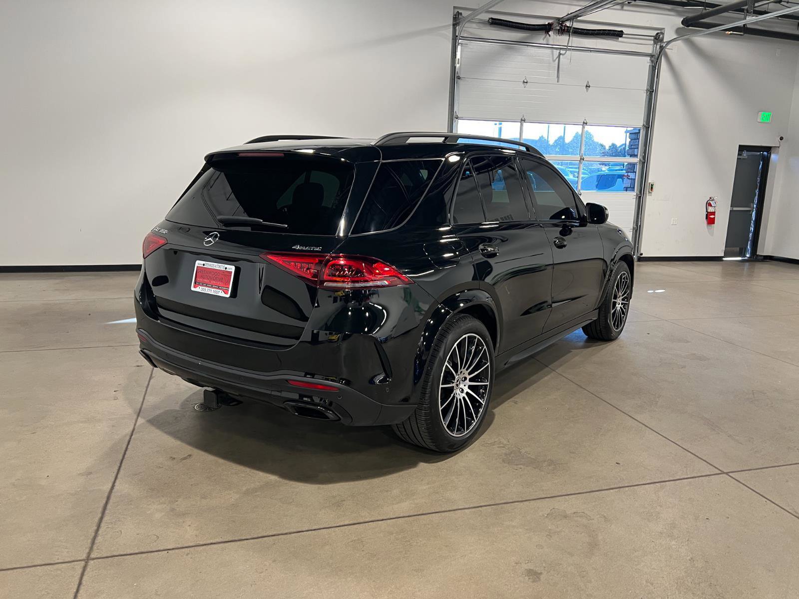 Used 2022 Mercedes-Benz GLE 350 4MATIC image 3