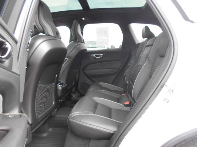 Used 2020 Volvo XC60 T6 R-Design w/ Protection Package Premier AWD/4WD image 10