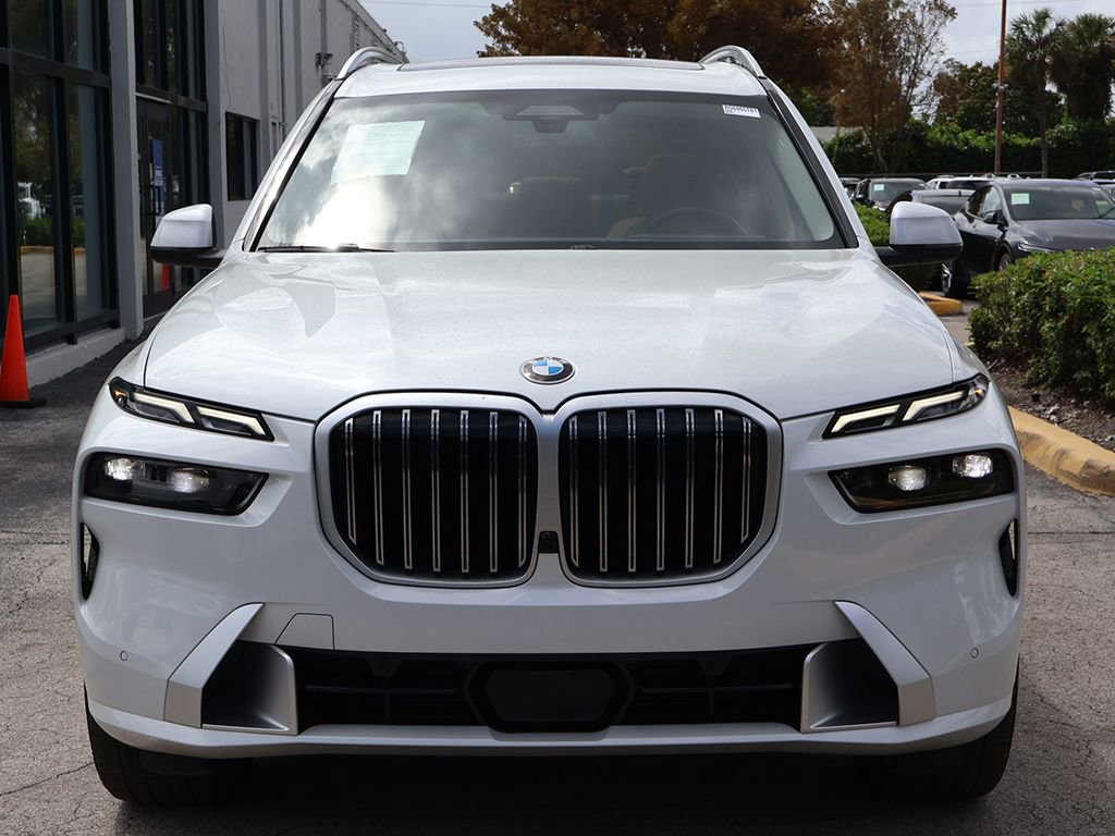 Used 2023 BMW X7 xDrive40i w/ Executive Package image 15
