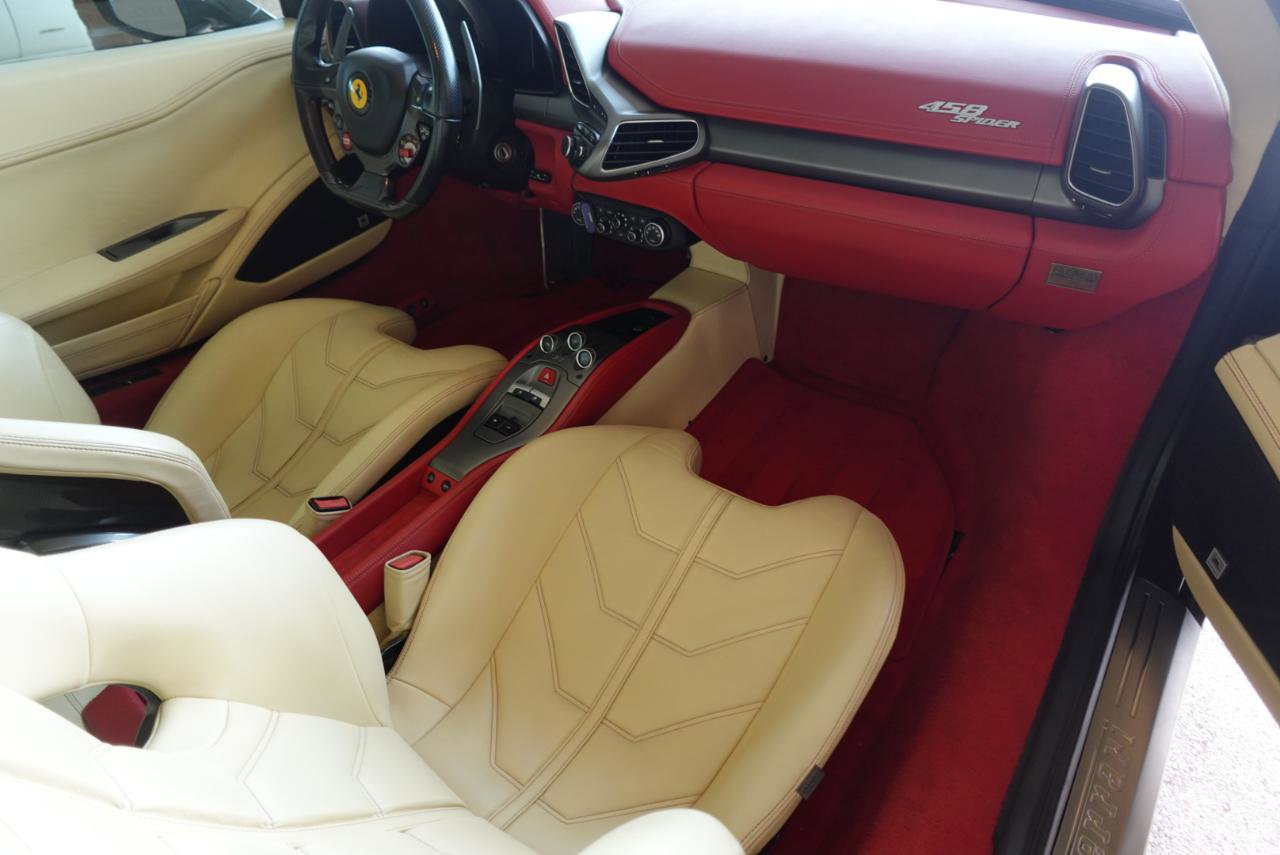 Used 2012 Ferrari 458 Spider image 18