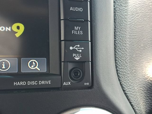 Used 2017 Jeep Wrangler Unlimited Sahara w/ Dual Top Group AWD/4WD image 21