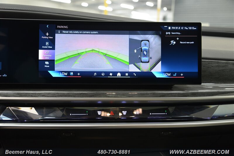 Used 2023 BMW 760i xDrive w/ Executive Package AWD/4WD image 32