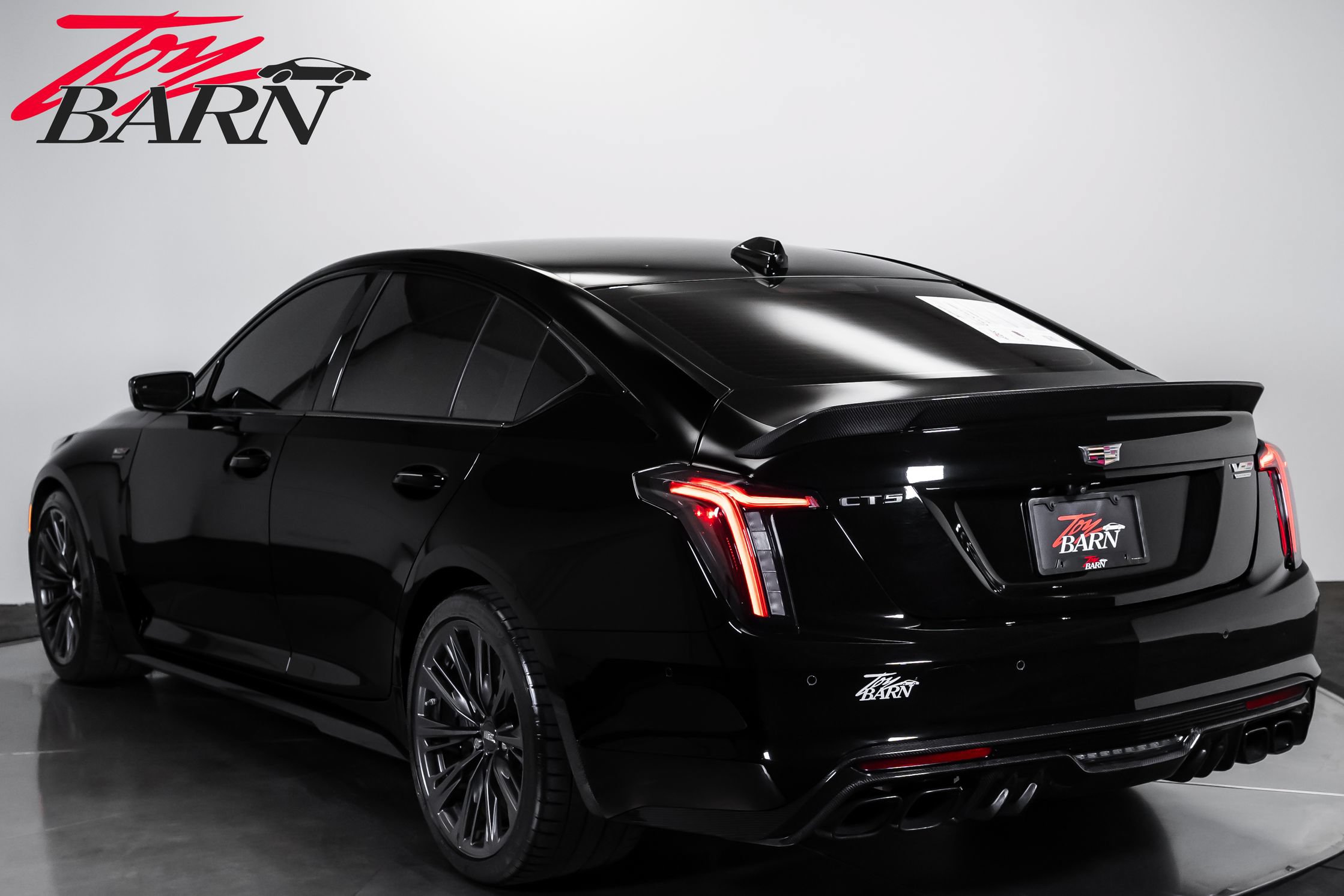 Used 2024 Cadillac CT5 V Blackwing w/ Carbon Fiber Package 2 RWD image 3