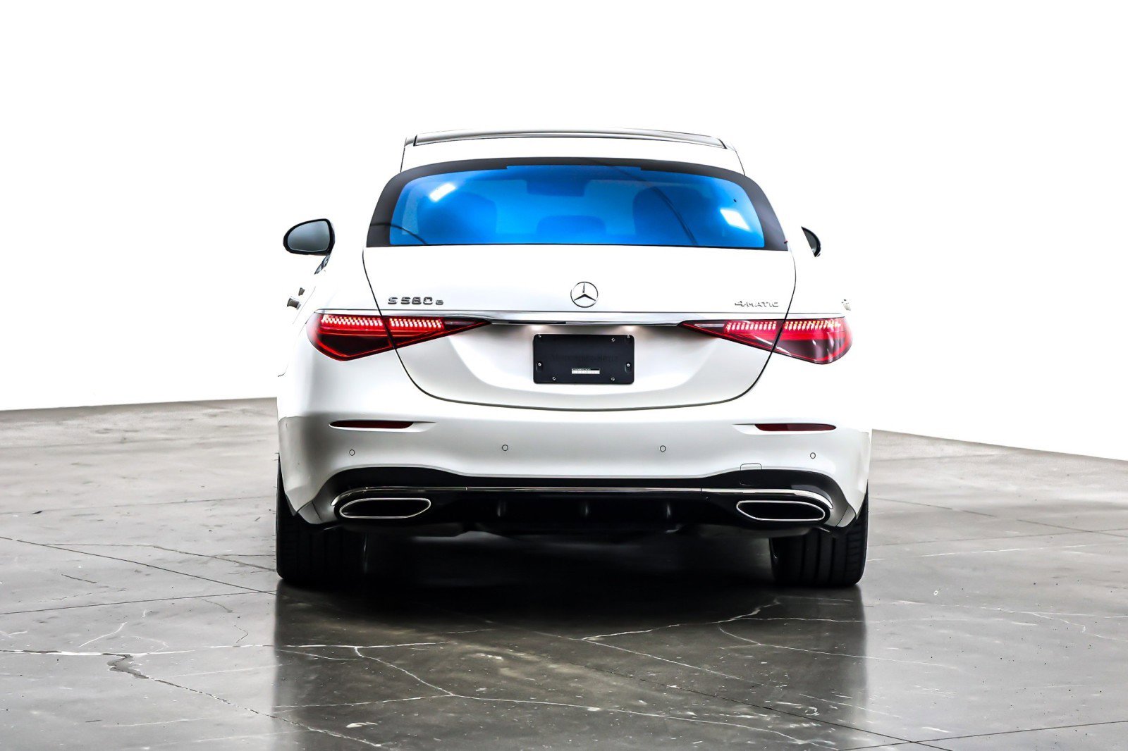 Used 2023 Mercedes-Benz S 580e 4MATIC Sedan image 5