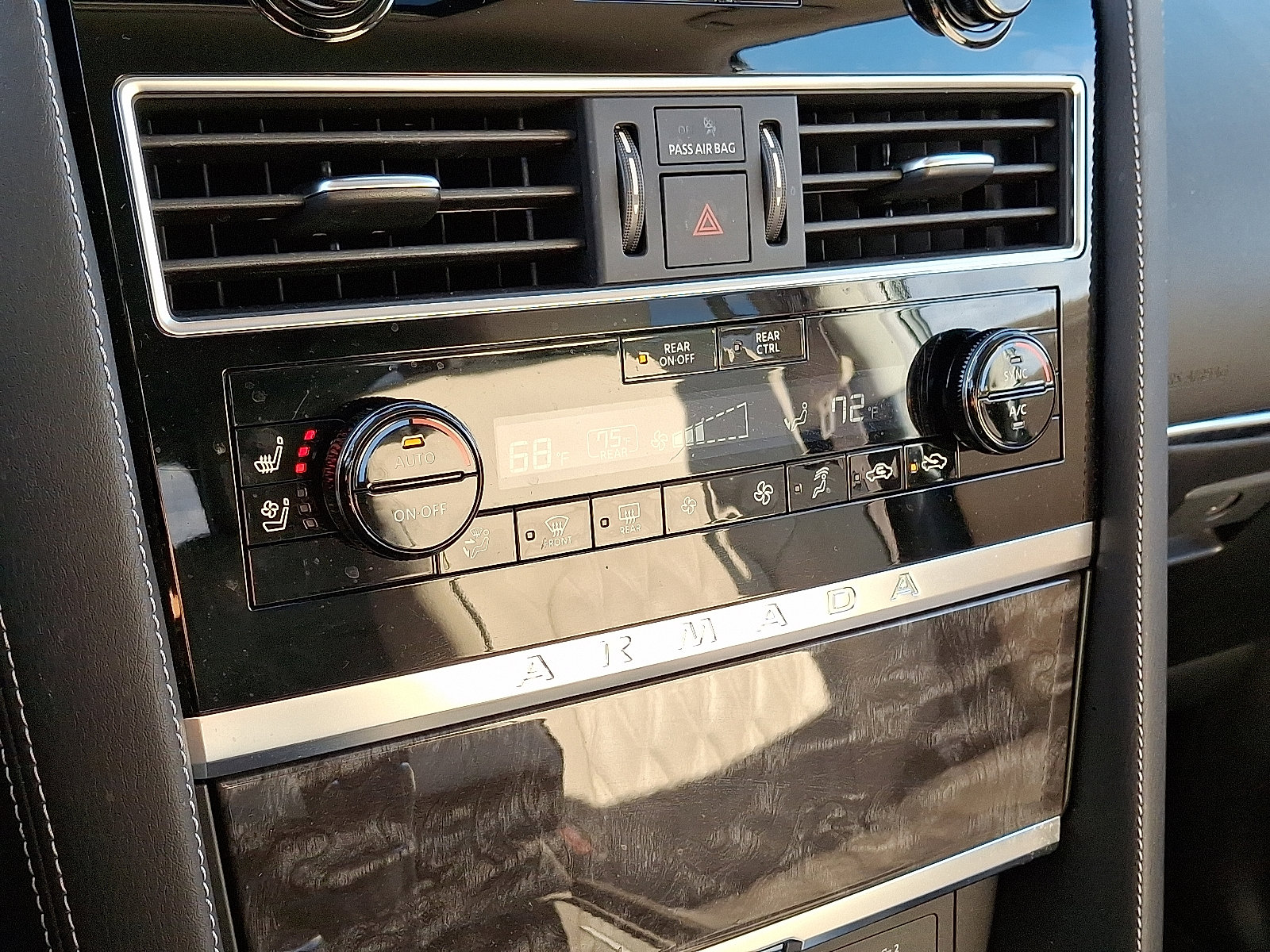 Certified 2024 Nissan Armada Platinum w/ Captain's Chairs Package image 20