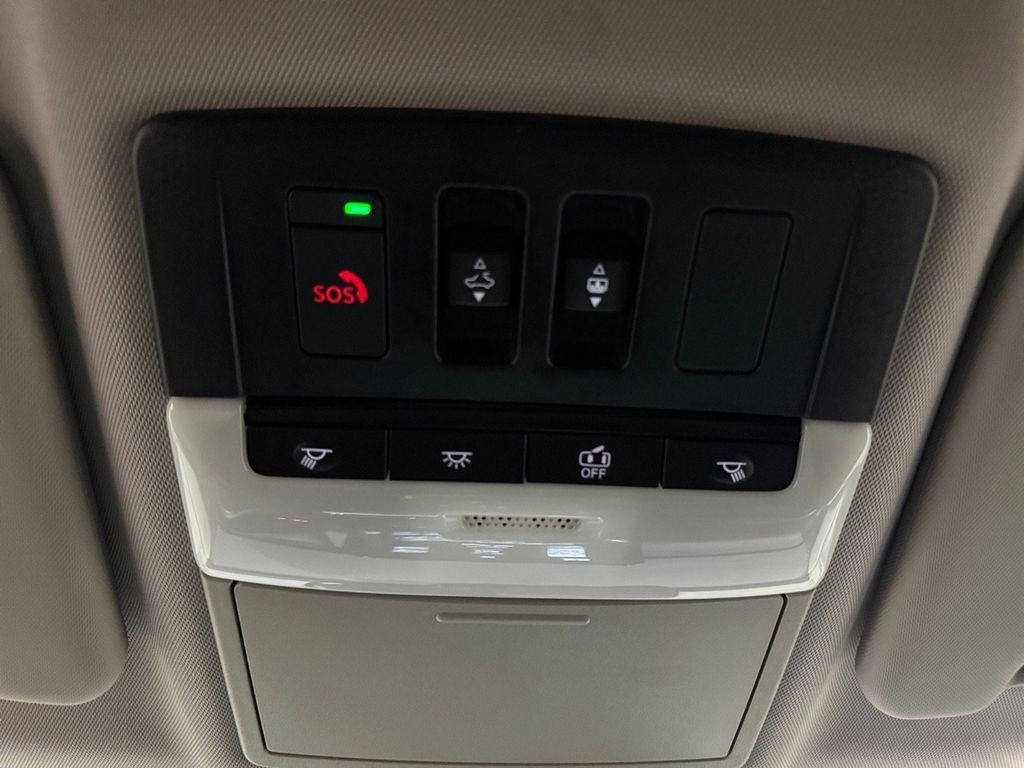 Used 2023 Mitsubishi Outlander SE image 35