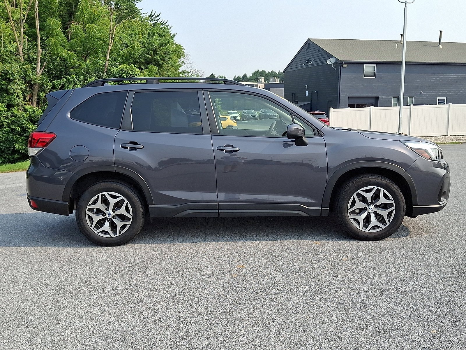 Used 2020 Subaru Forester Premium w/ Popular Package #1 AWD/4WD image 8