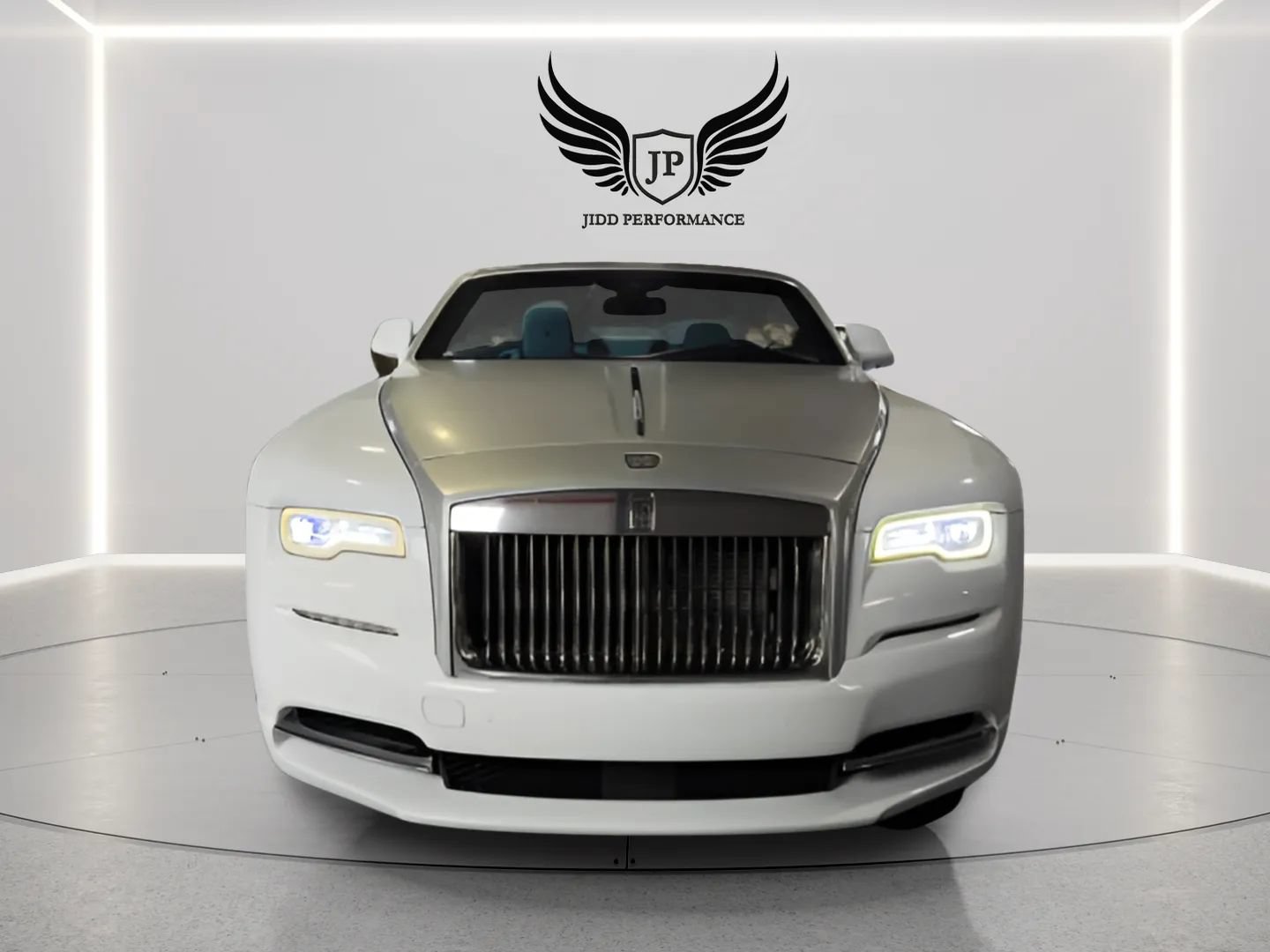 Used 2016 Rolls-Royce Dawn RWD image 4