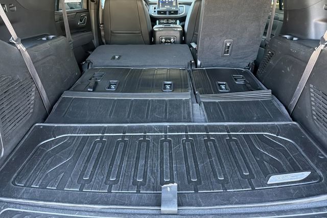 Used 2021 GMC Yukon SLT AWD/4WD image 17