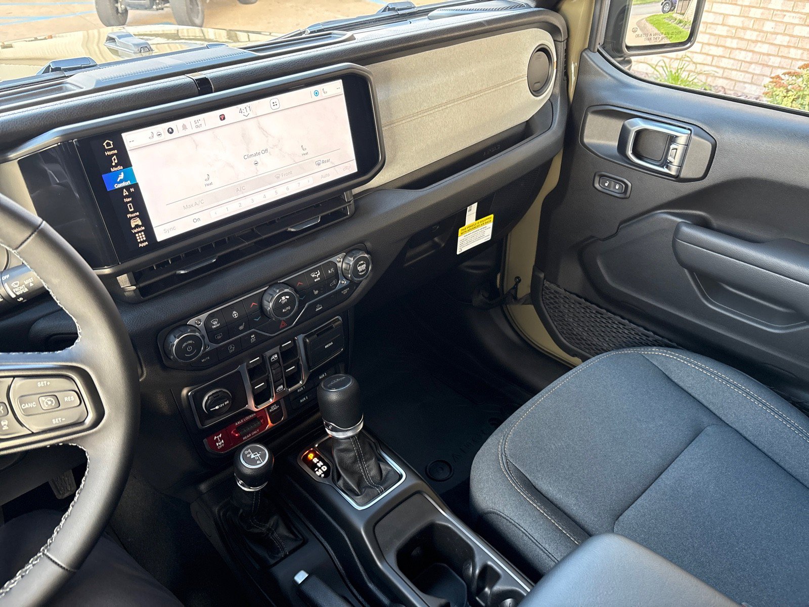 New 2026 Jeep Gladiator Sport S image 15