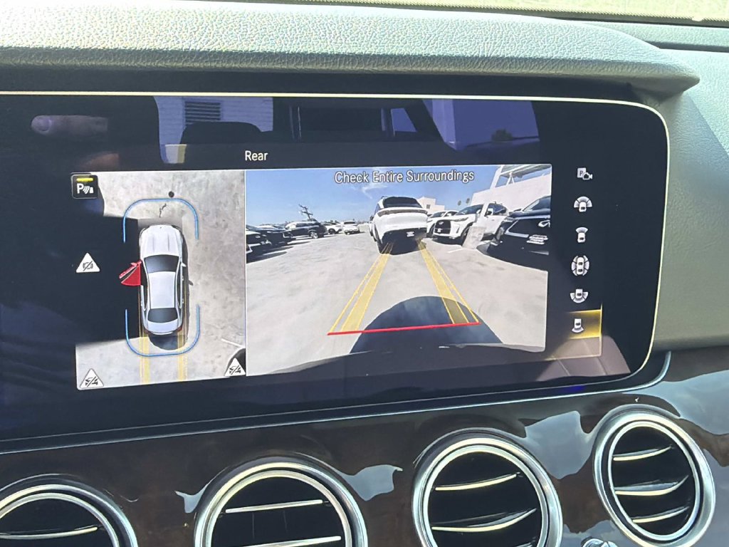 Used 2021 Mercedes-Benz E 450 4MATIC Sedan image 29