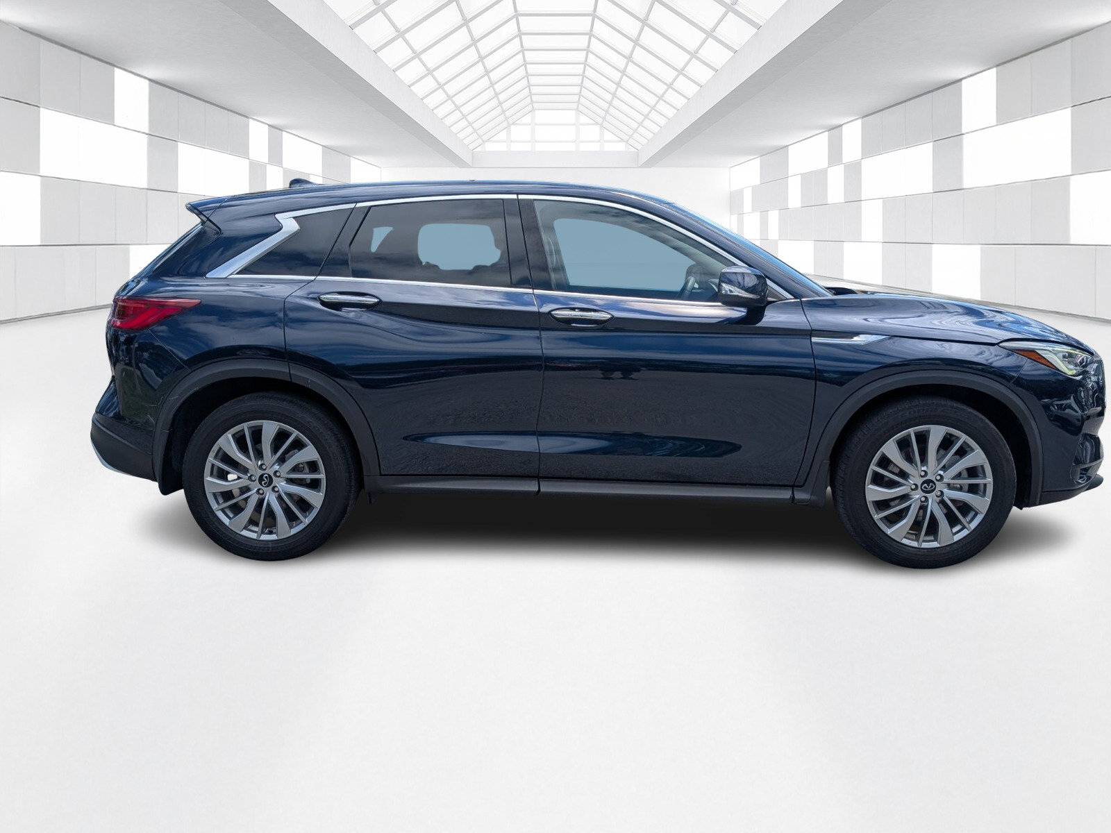 Used 2023 INFINITI QX50 Pure FWD image 8