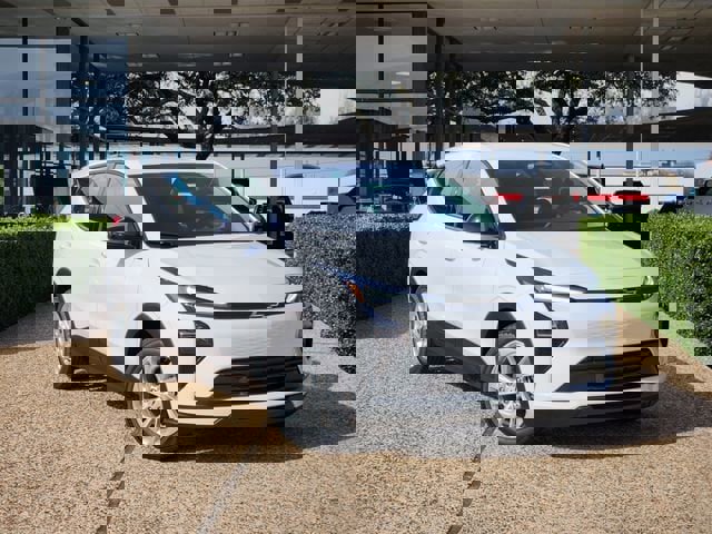 New 2027 Chevrolet Bolt LT w/ Comfort Package image 2