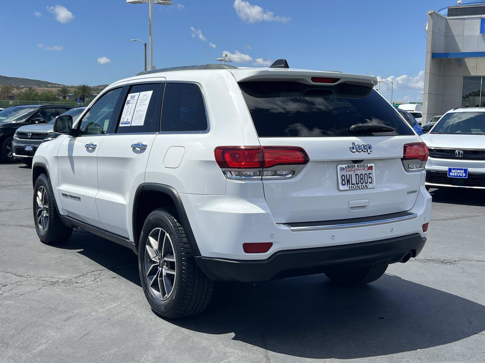 Used 2020 Jeep Grand Cherokee Limited w/ Premium Lighting Group image 3