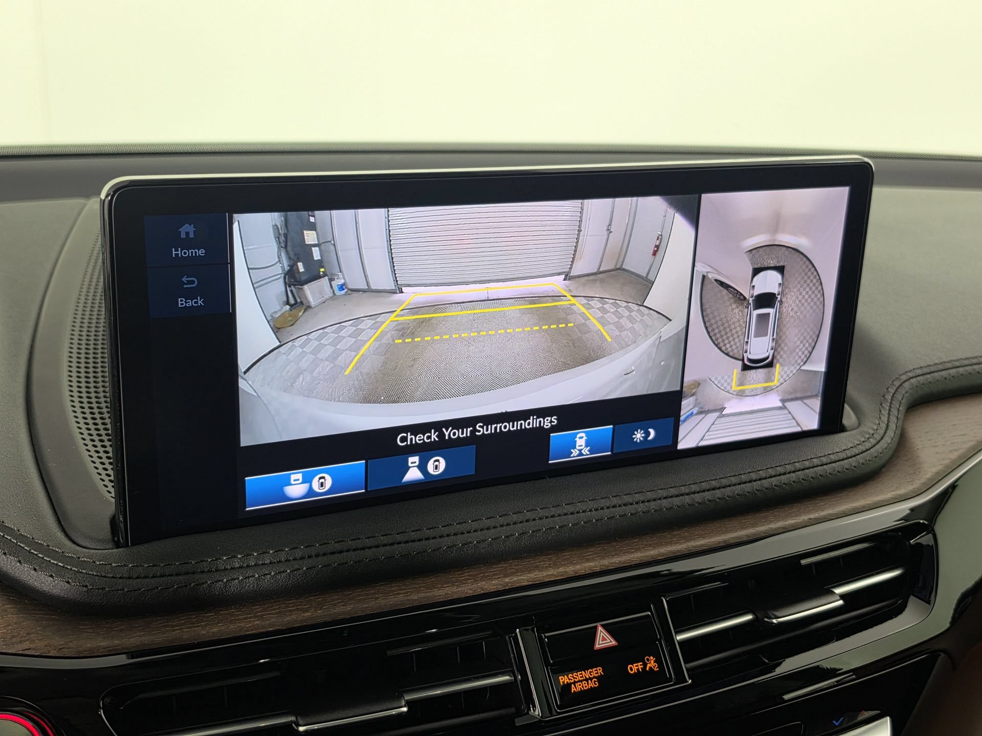 Used 2025 Acura MDX w/ Advance Package AWD/4WD image 28