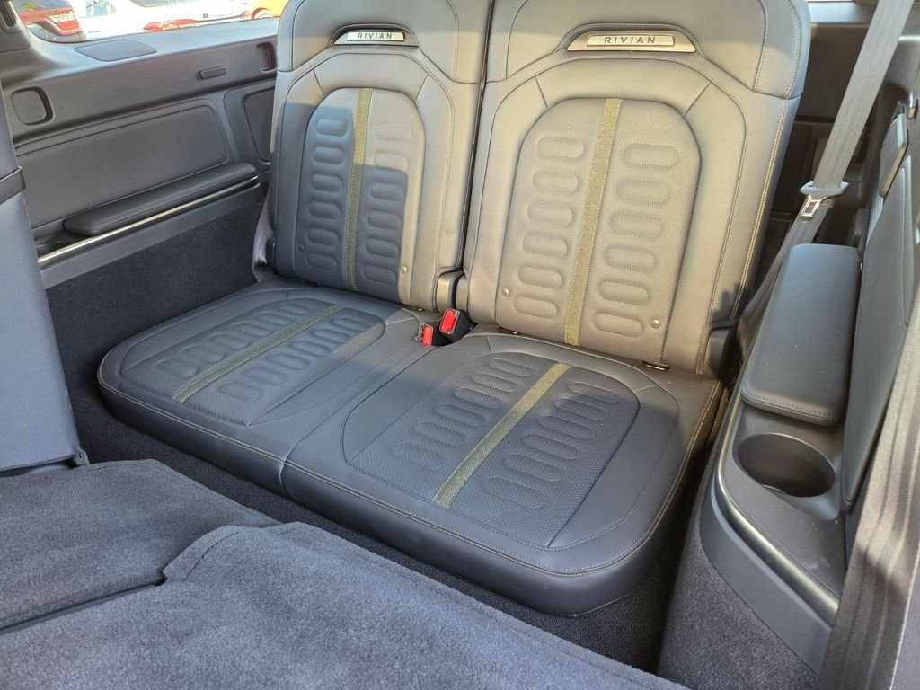Used 2024 Rivian R1S Adventure AWD/4WD image 16