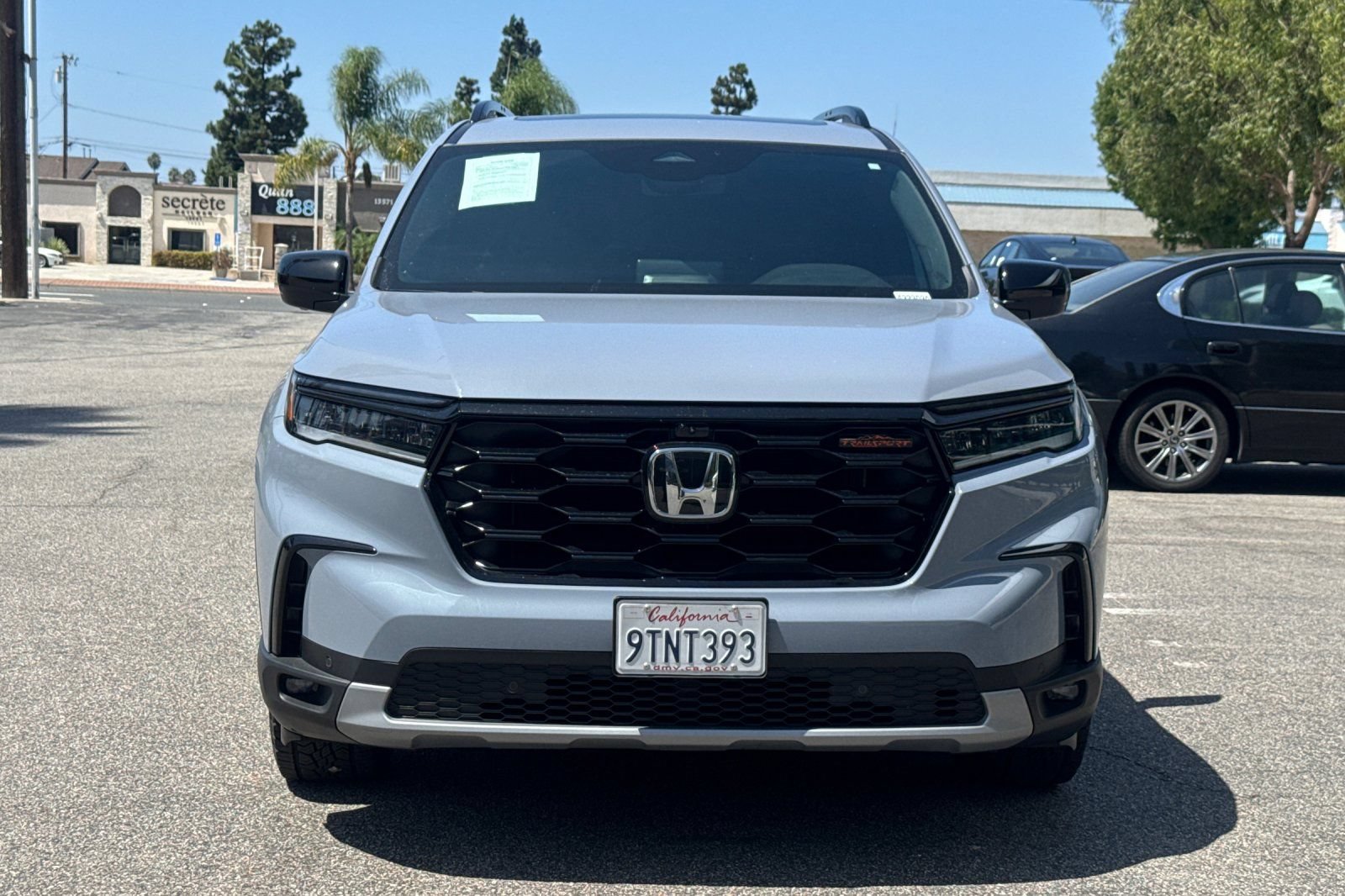 Used 2025 Honda Pilot TrailSport image 3