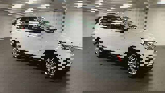 Certified 2023 Chevrolet Equinox LS image 2