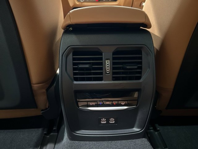 Used 2025 BMW i4 xDrive40i image 44