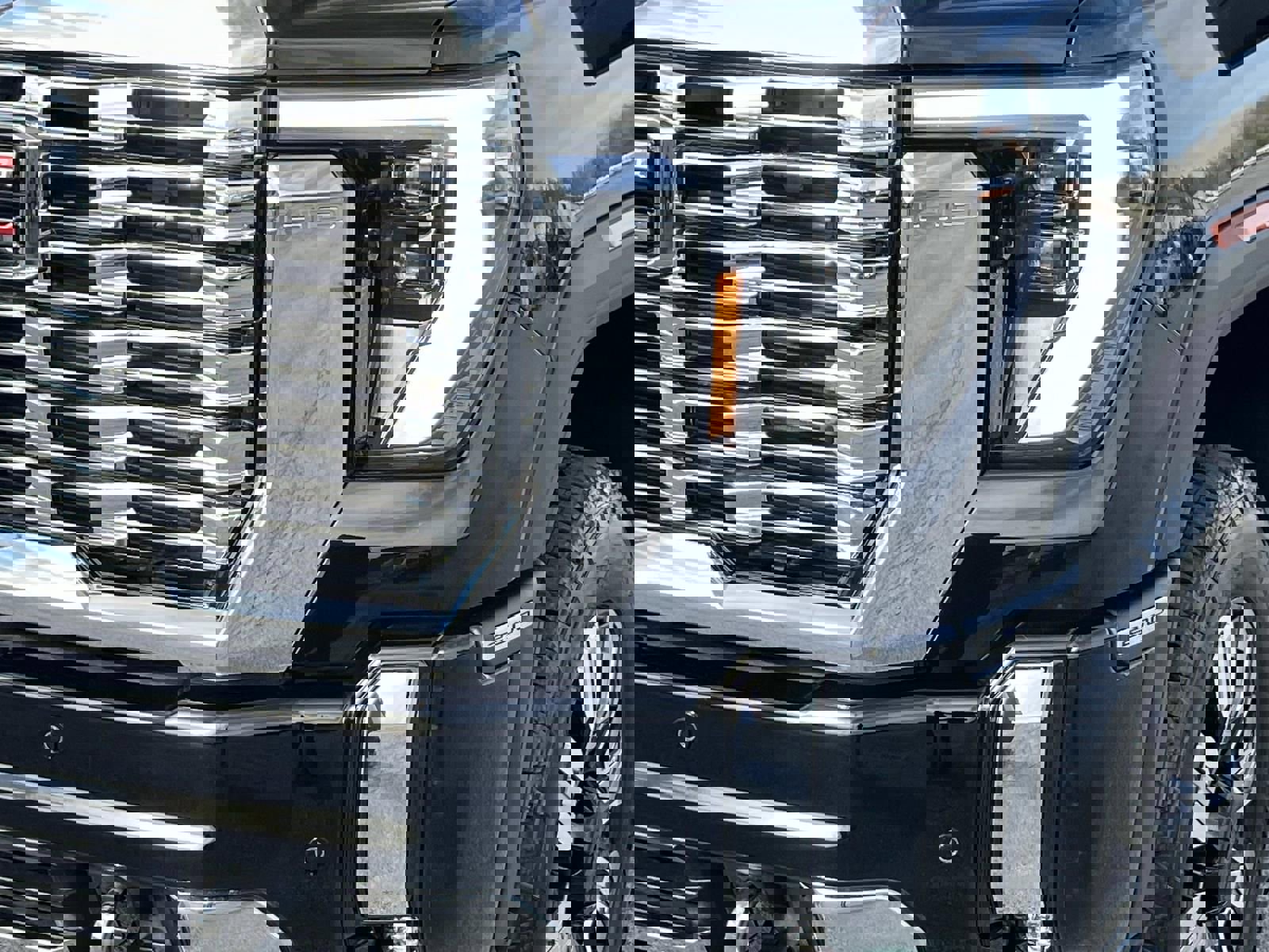 New 2026 GMC Sierra 2500 Denali w/ Denali Reserve Package image 12