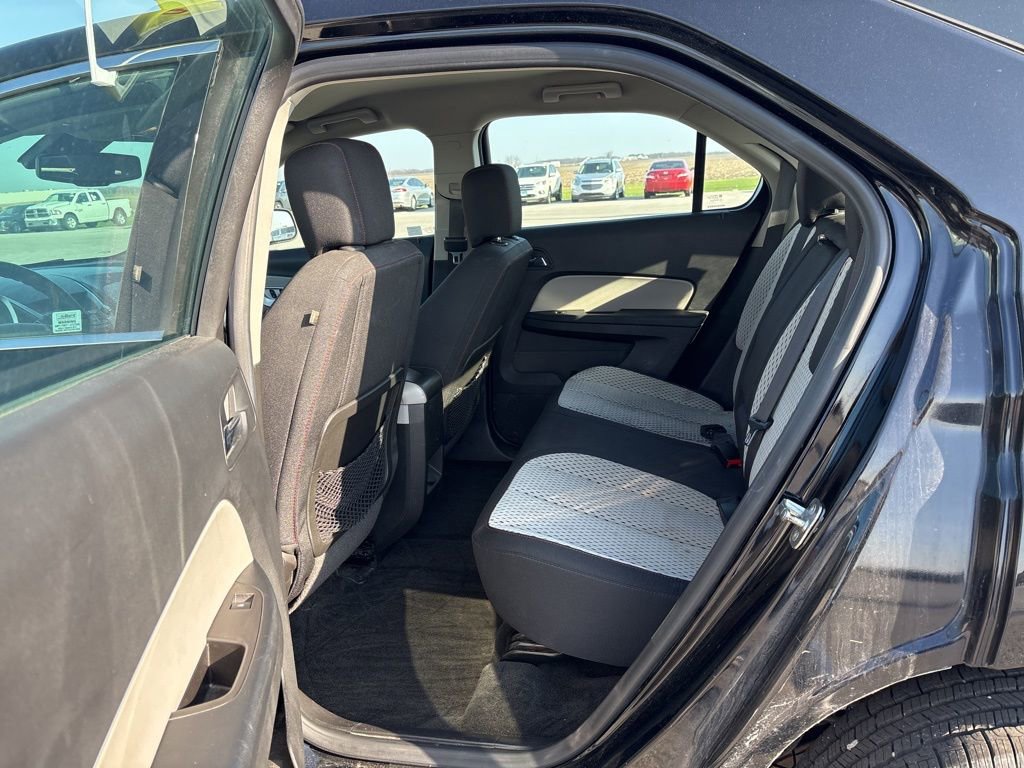 Used 2015 Chevrolet Equinox LS image 19