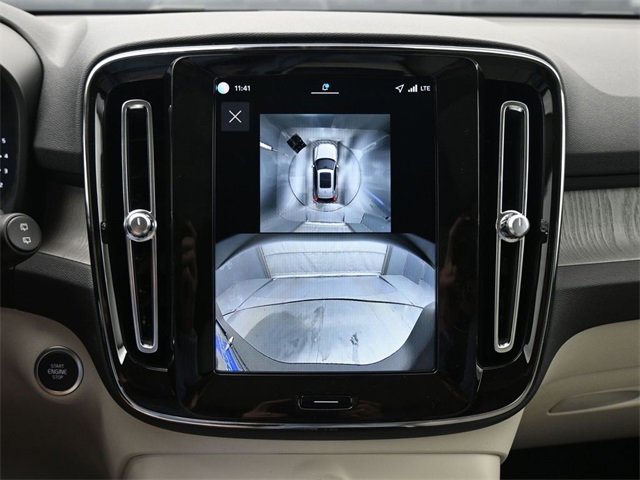 New 2026 Volvo XC40 B5 Plus w/ Protection Package Premier image 21