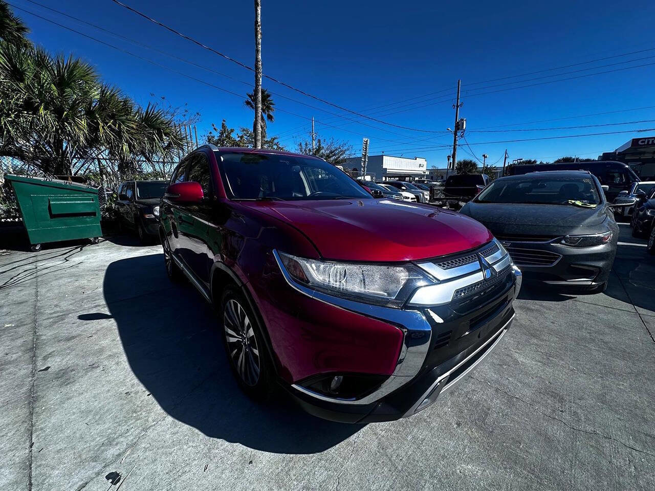 Used 2020 Mitsubishi Outlander SE image 3